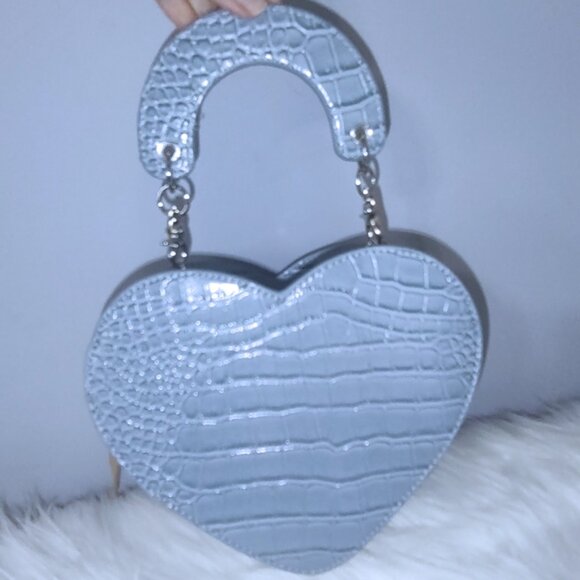 NEW Vivienne Westwood heart-shaped 2-way bag NWT w/COA - Picture 4 of 10